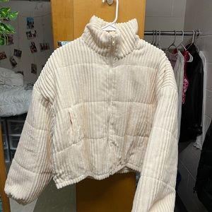 Cropped puffer jacket